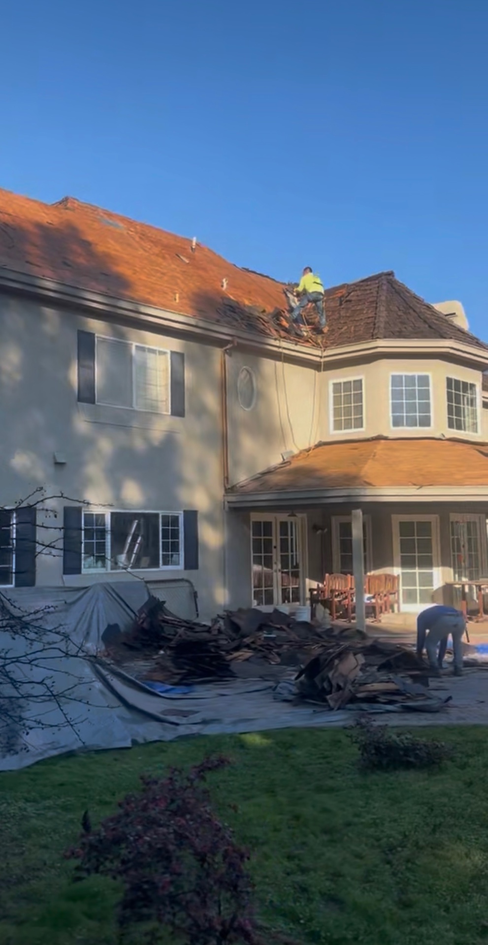 Large luxury LA home with cedar shake fully stripped and new underlayment installed